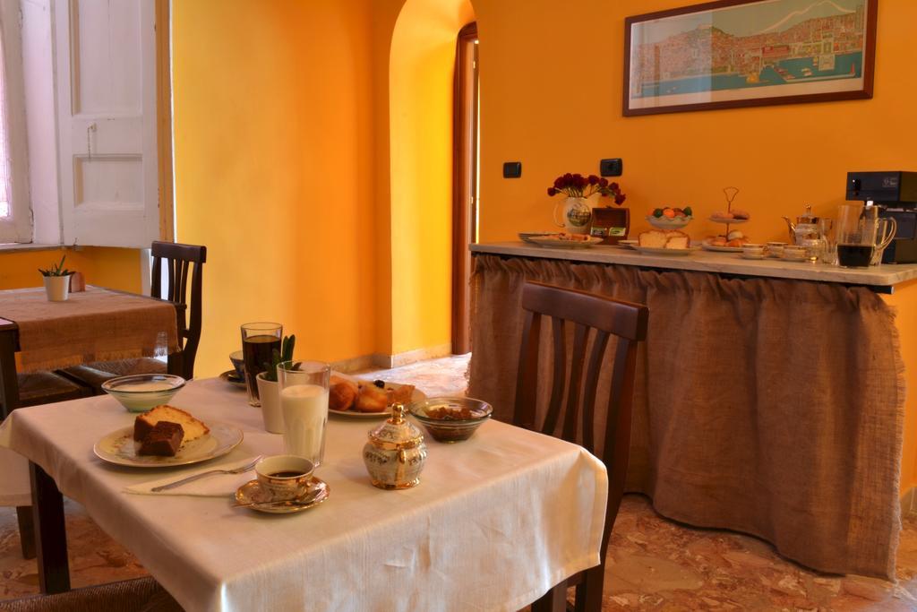 A Casa Di Mamma Bed & Breakfast Napoli Exterior foto